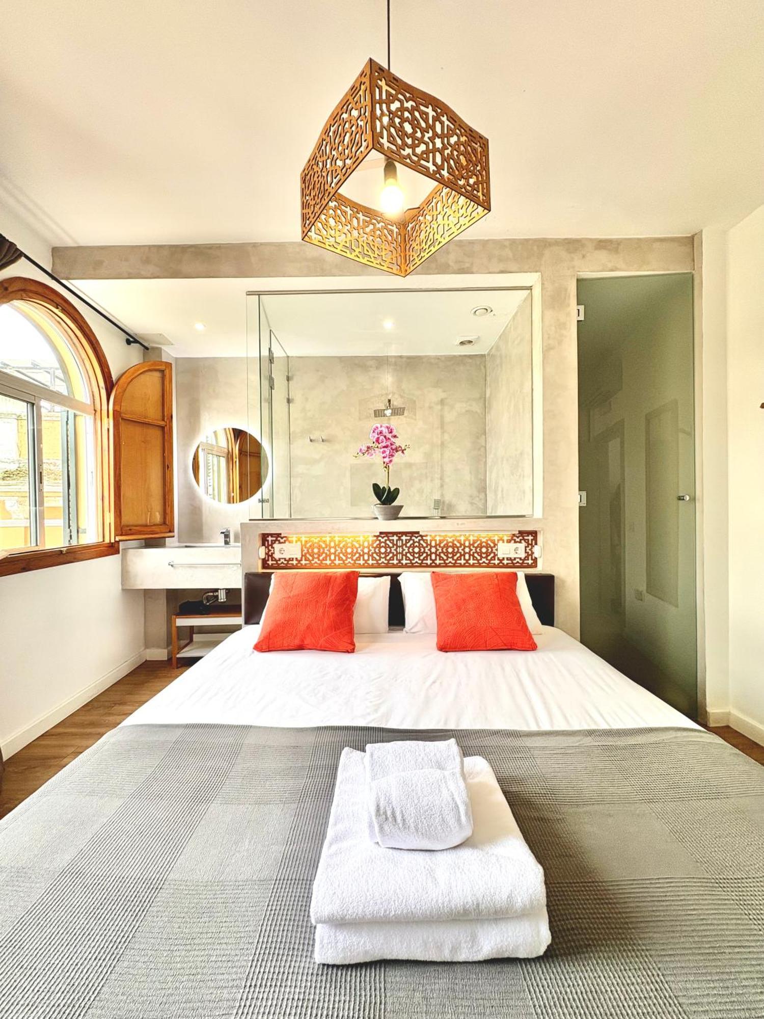 Vakantiehuis Unique House - Private Spa&pool -stayinseville Sevilla